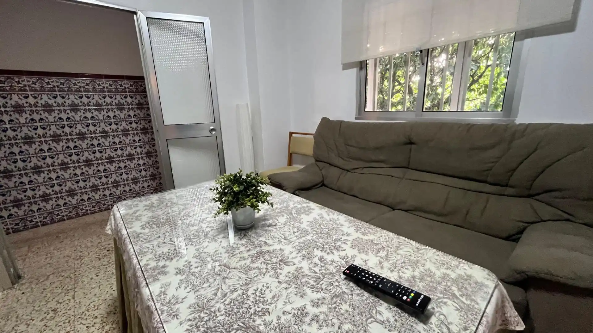 Sala de estar de Piso de alquiler en Sevilla con Aire acondicionado y Terraza