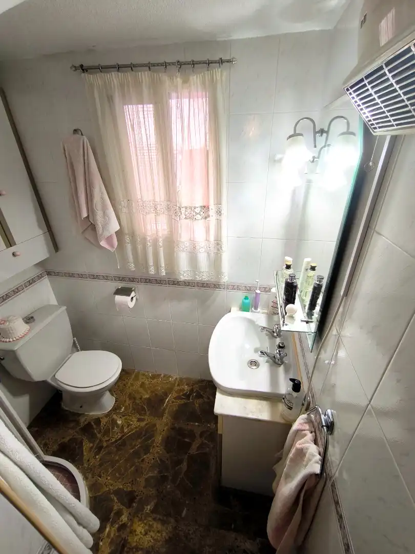 Baño de Casa o chalet en venta en Cartagena con Aire acondicionado, Calefacción y Jardín privado