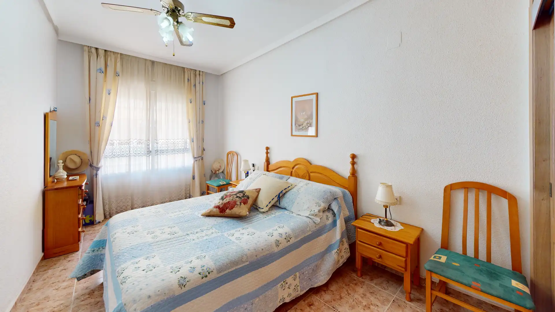 Habitación de Piso en venta en Torrevieja con Aire acondicionado, Amueblado y Horno
