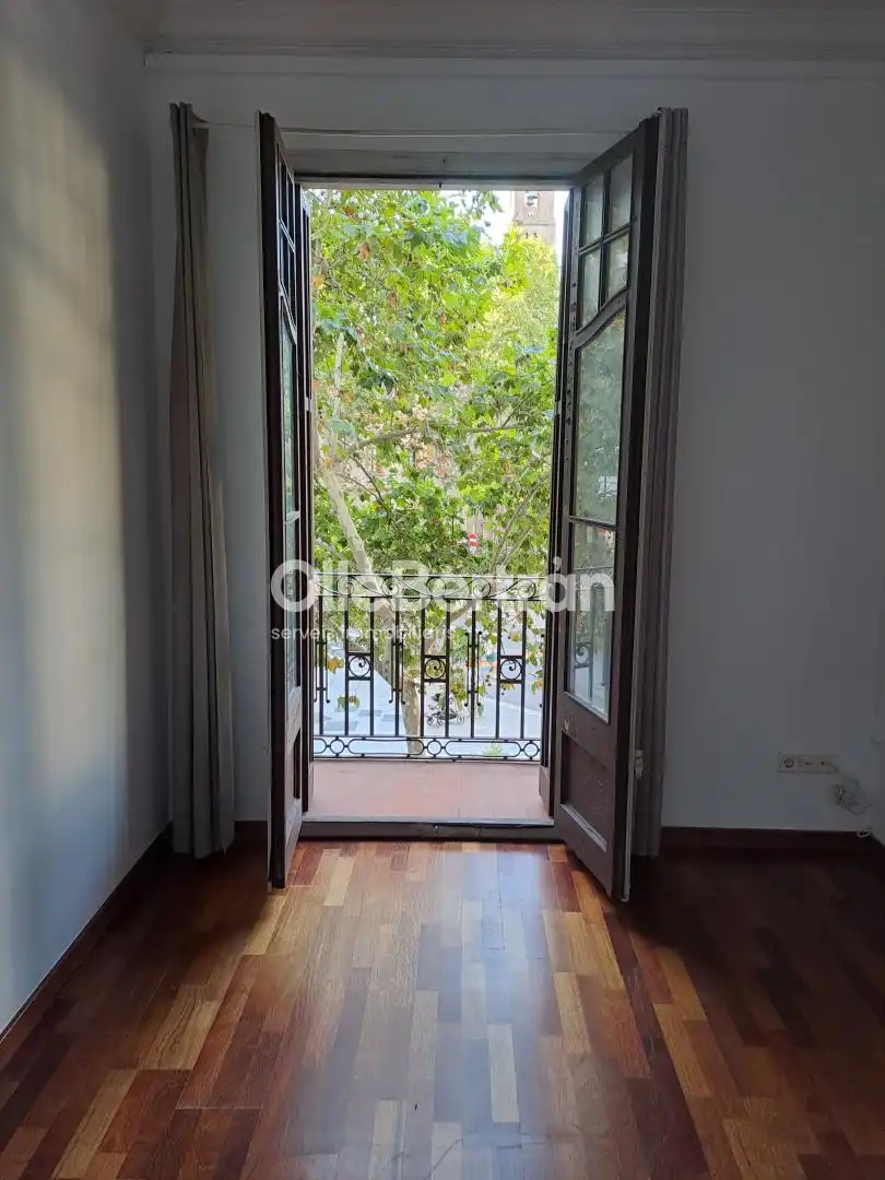Balcony of Flat for sale in Barcelona  with Balcony
