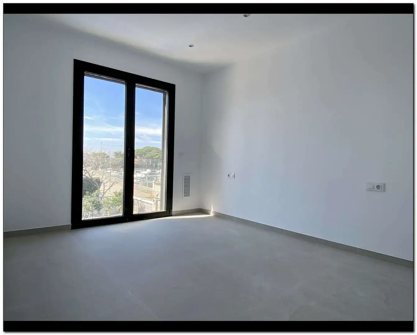 House with pool for sale in Requesens, imagen 16
