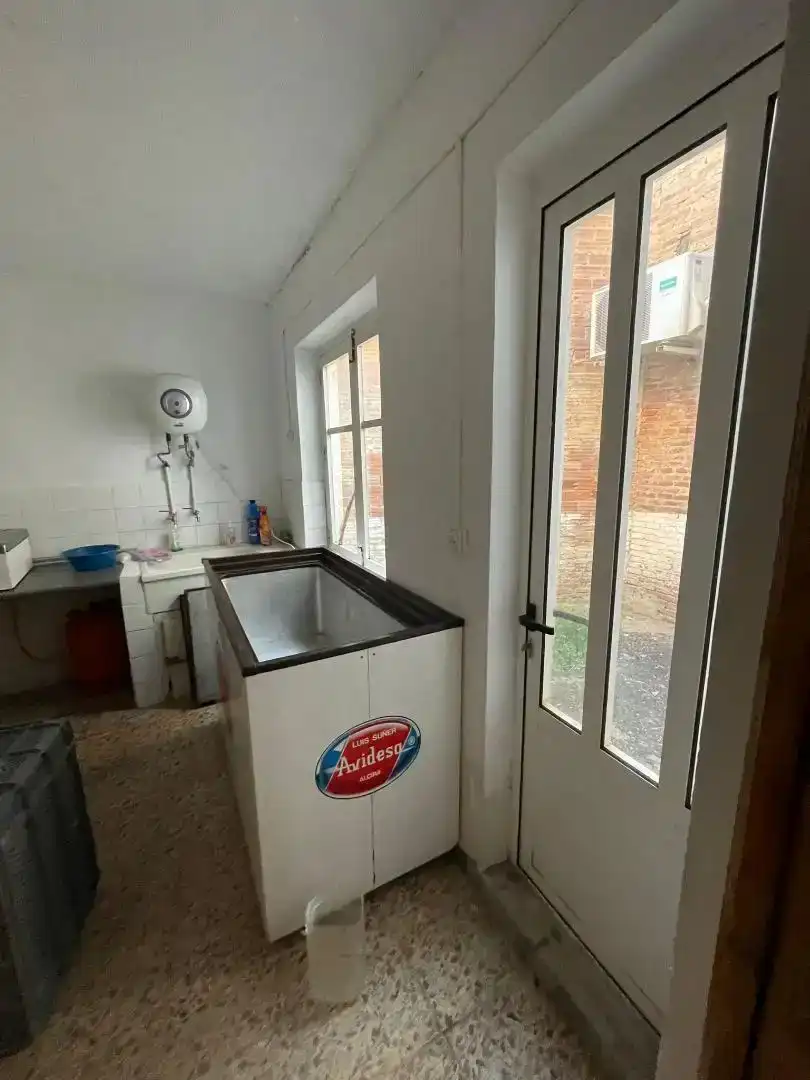 Cuina de Local en venda en Villada amb Aire condicionat