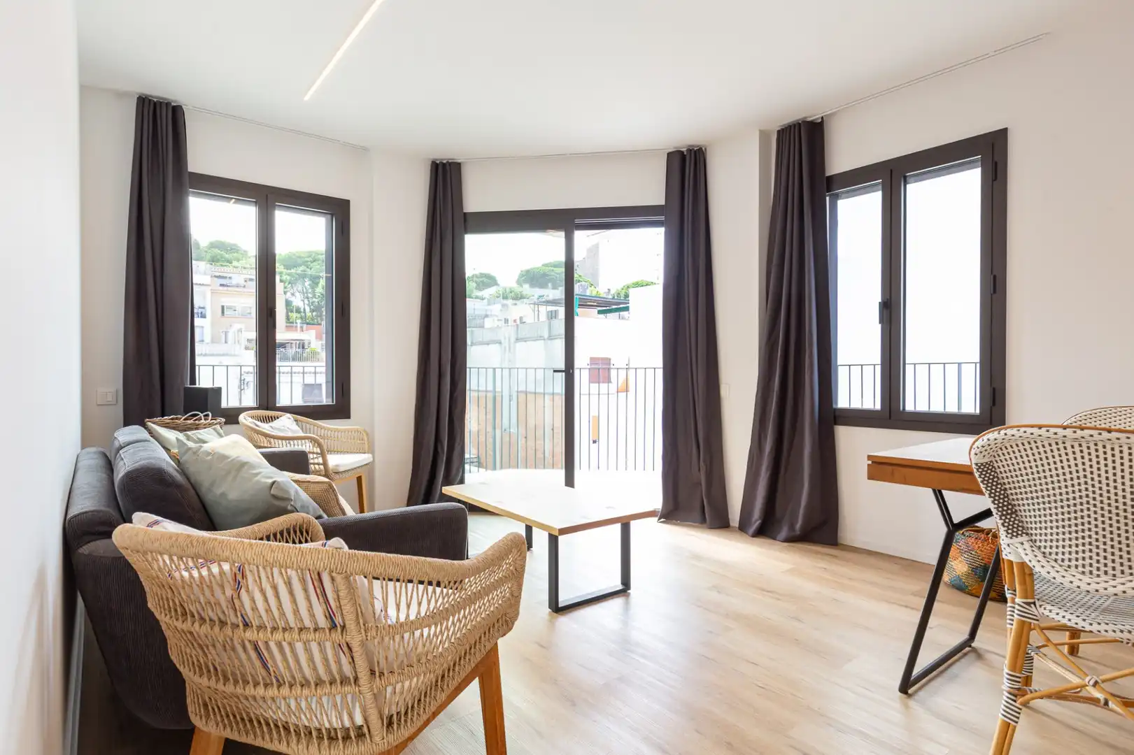 Living room of Flat for sale in Sant Pol de Mar  with Air Conditioner, Heating and Terrace