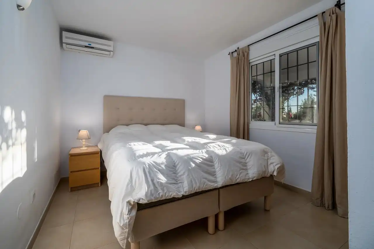 Bedroom of Houses for sale in Frigiliana  with Air Conditioner, Private garden and Terrace