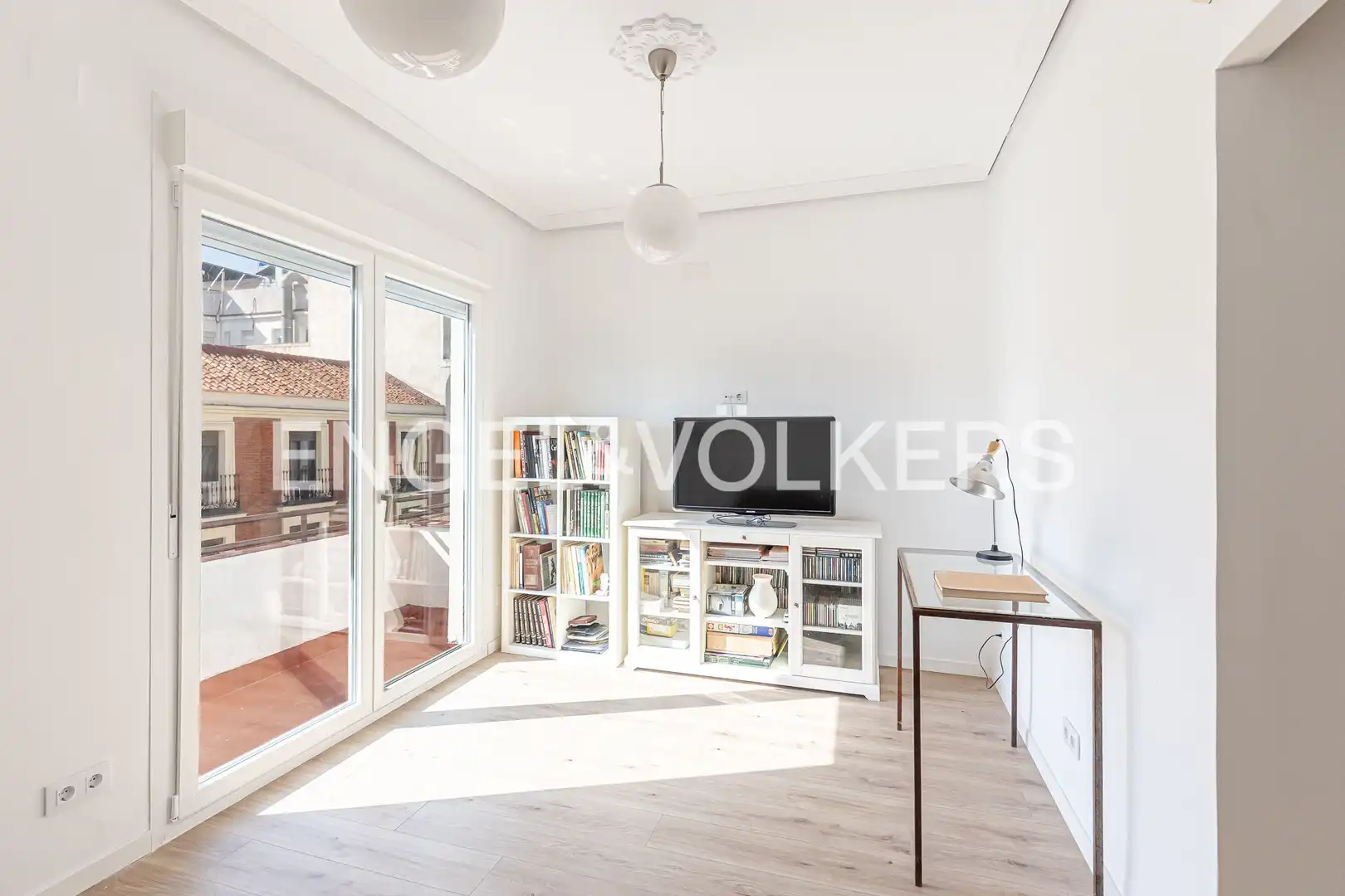 Living room of Flat for rent in Madrid  with Air Conditioner, Heating and Terrace
