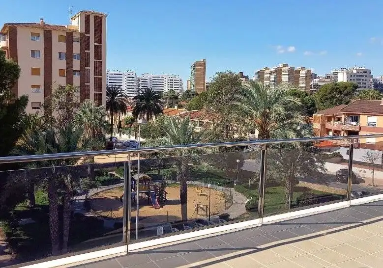 Terrassa de Apartament en venda en Playa Muchavista