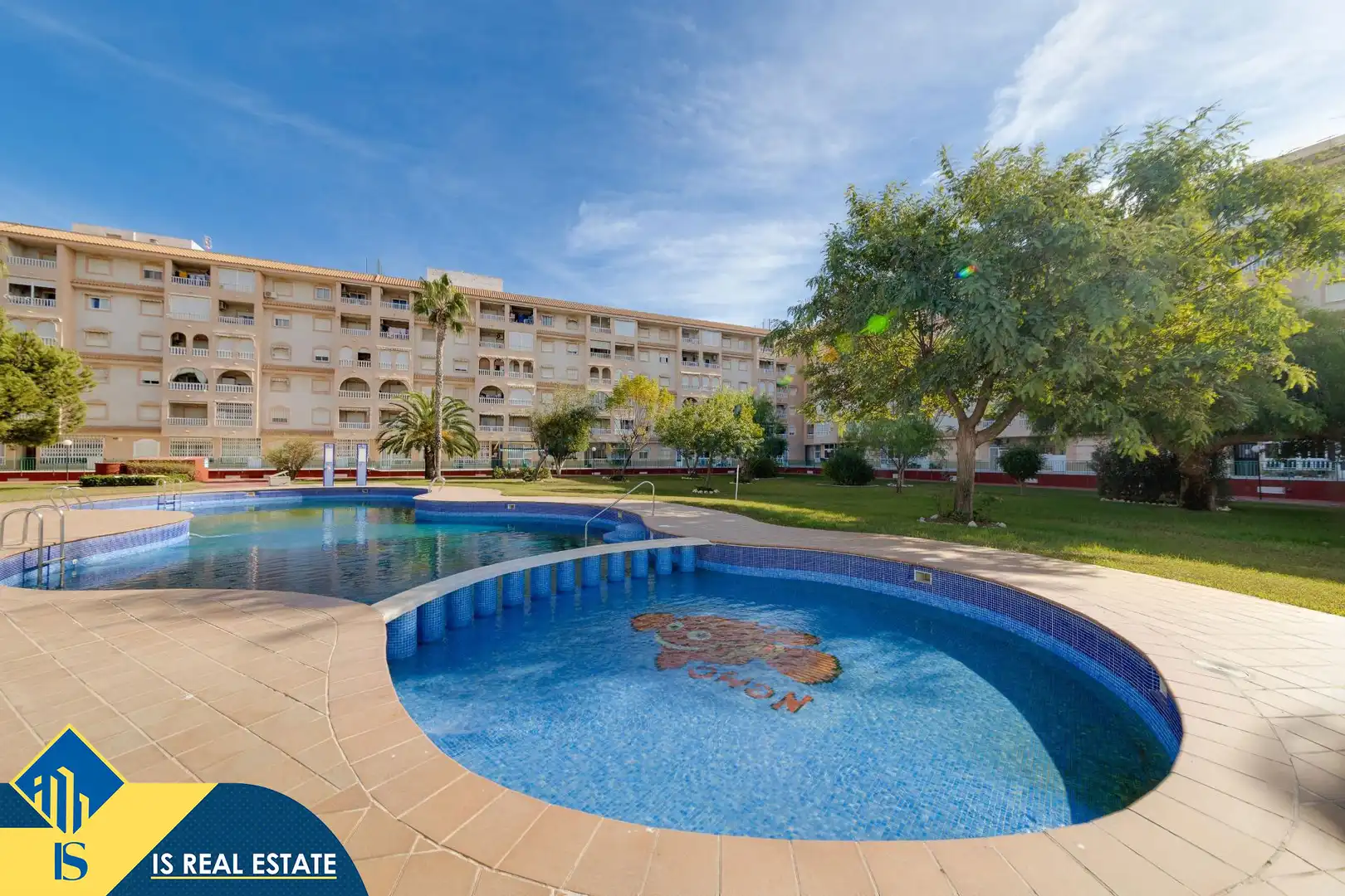Apartment with pool for sale in Centro, imagen 4