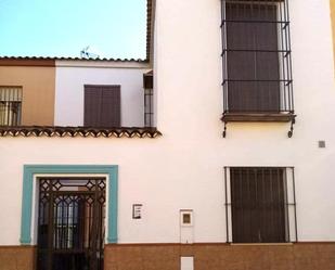 Exterior view of House or chalet for sale in Cantillana  with Air Conditioner and Balcony