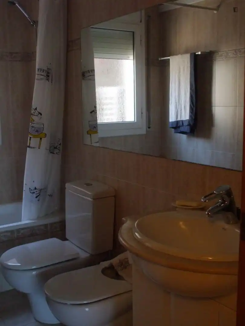 Room in Montcada Centre - La Ribera