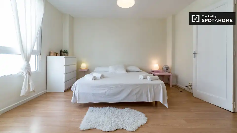Room in Valencia, Valencia