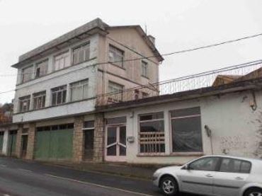 Local comercial en venda a Fene