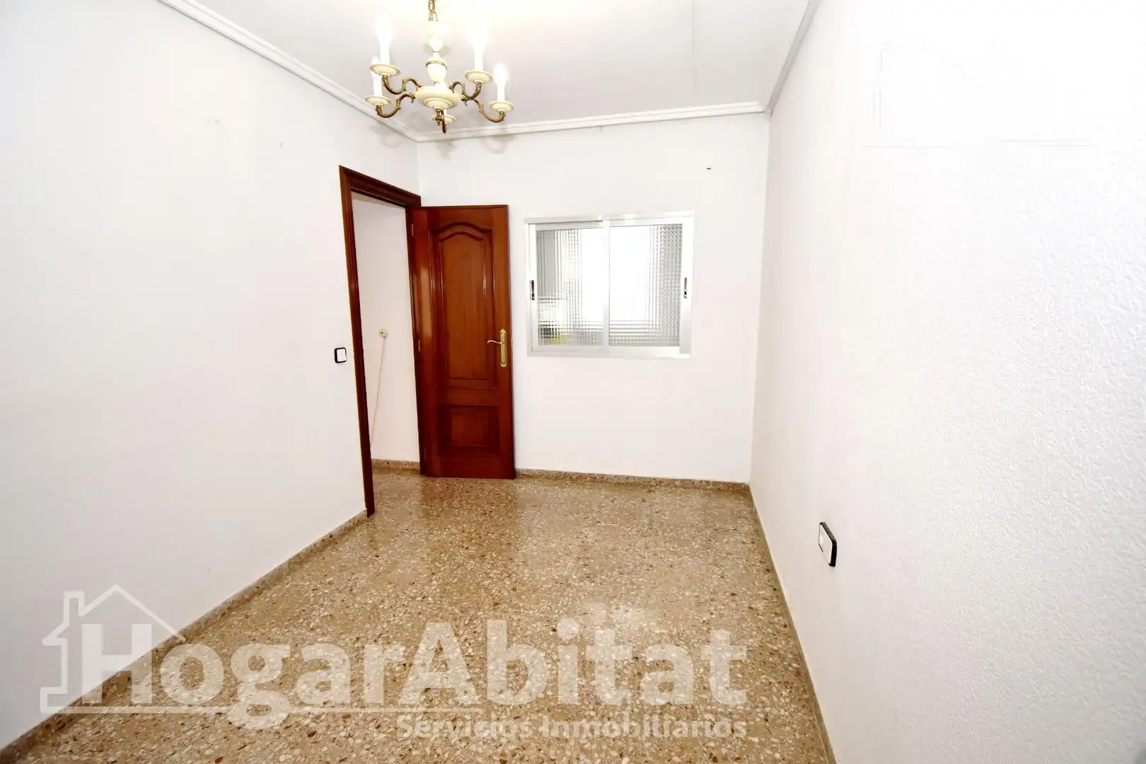 Bedroom of Flat for sale in Alaquàs  with Air Conditioner and Balcony