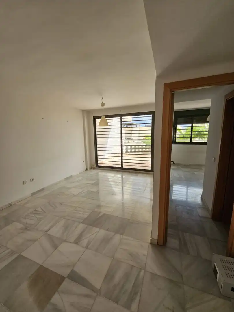 Piso en venta en Nerja con Calefacción, Terraza y Trastero