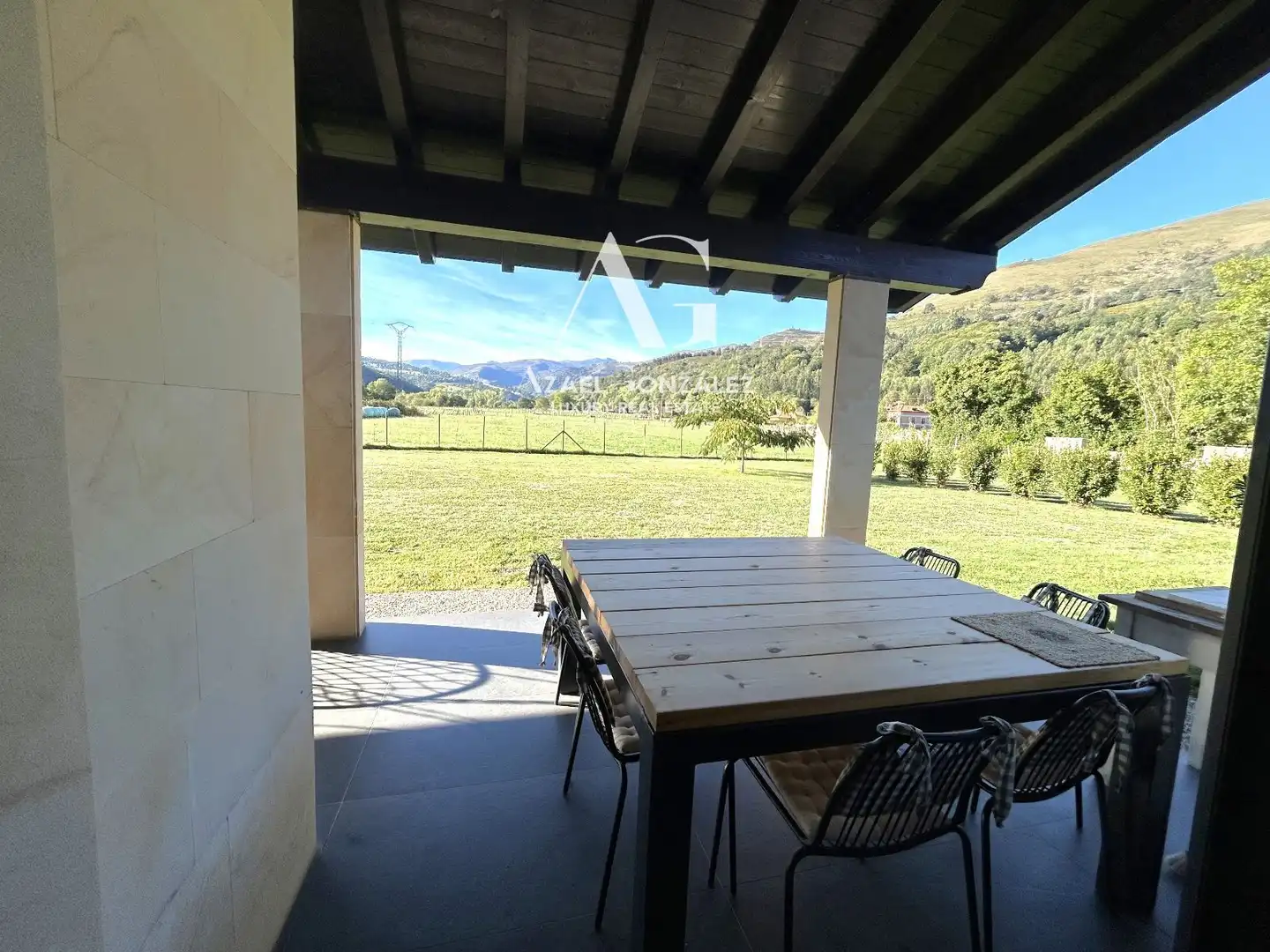 Terrace of Houses for sale in Cabuérniga, Cantabria