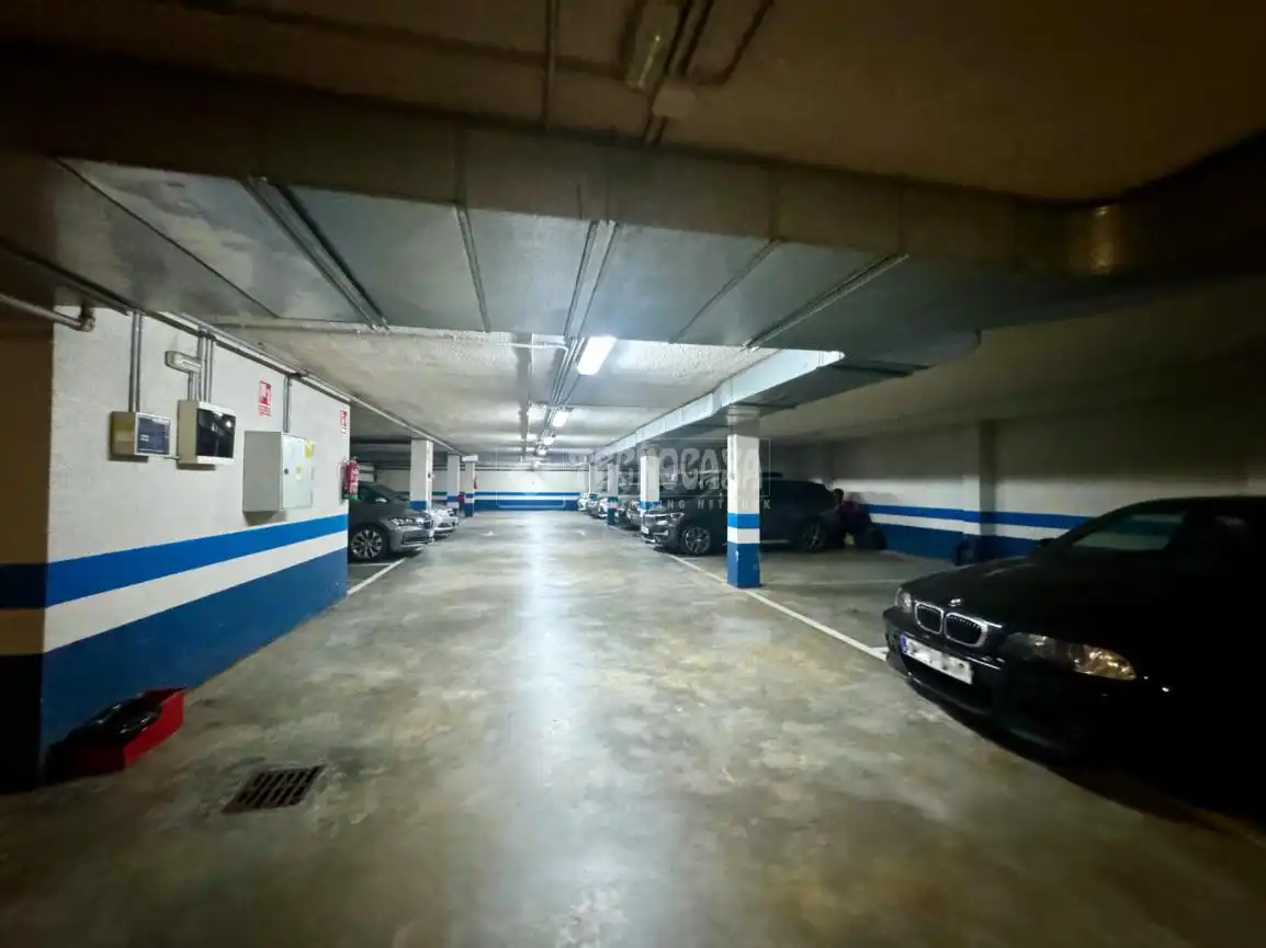 Parcheggio in vendita a Alisal - San Román, imagen 5