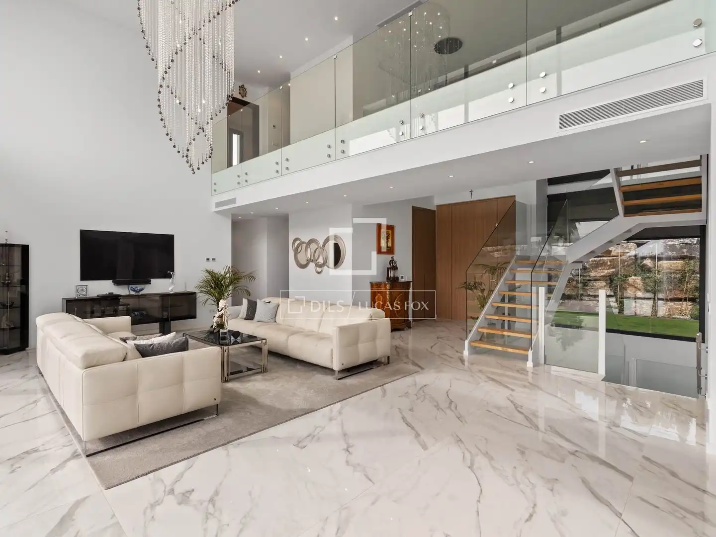 Living room of Houses for sale in Benahavís  with Air Conditioner, Heating and Private garden
