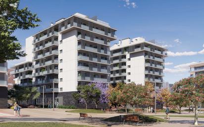 Exterior view of Flat for sale in L'Hospitalet de Llobregat  with Air Conditioner, Heating and Terrace