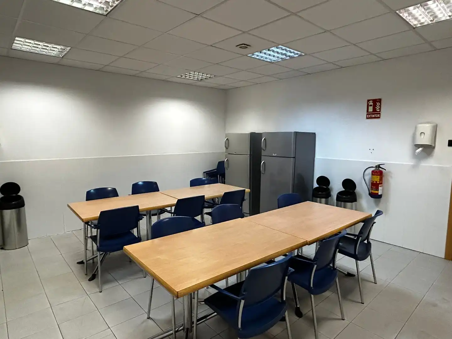 Nau industrial de lloguer en Alovera amb Calefacció i Alarma