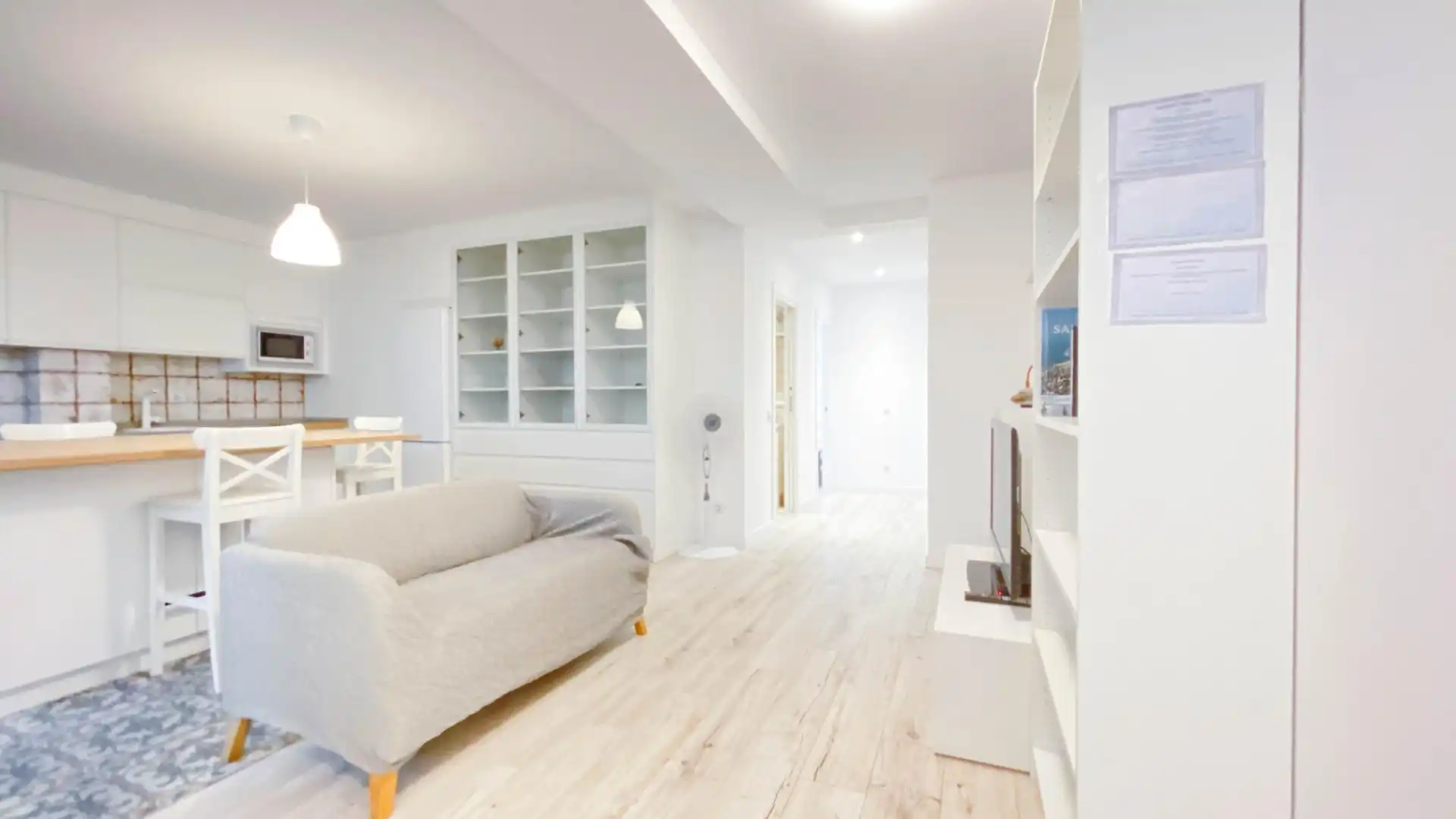 Wohnzimmer von Erdgeschoss zur Miete in Santander mit Heizung, Terrasse und Möbliert