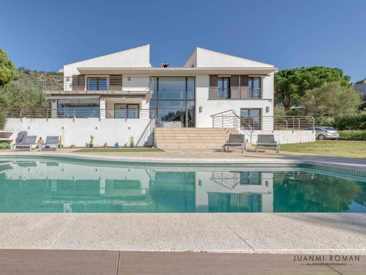 Vista exterior de Casa o xalet en venda en Pau amb Aire condicionat, Calefacció i Jardí privat