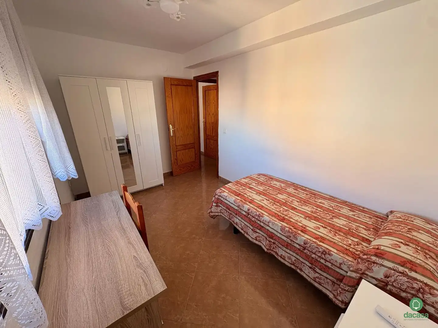 Habitación de Piso en venta en Huelva con Terraza y Balcón