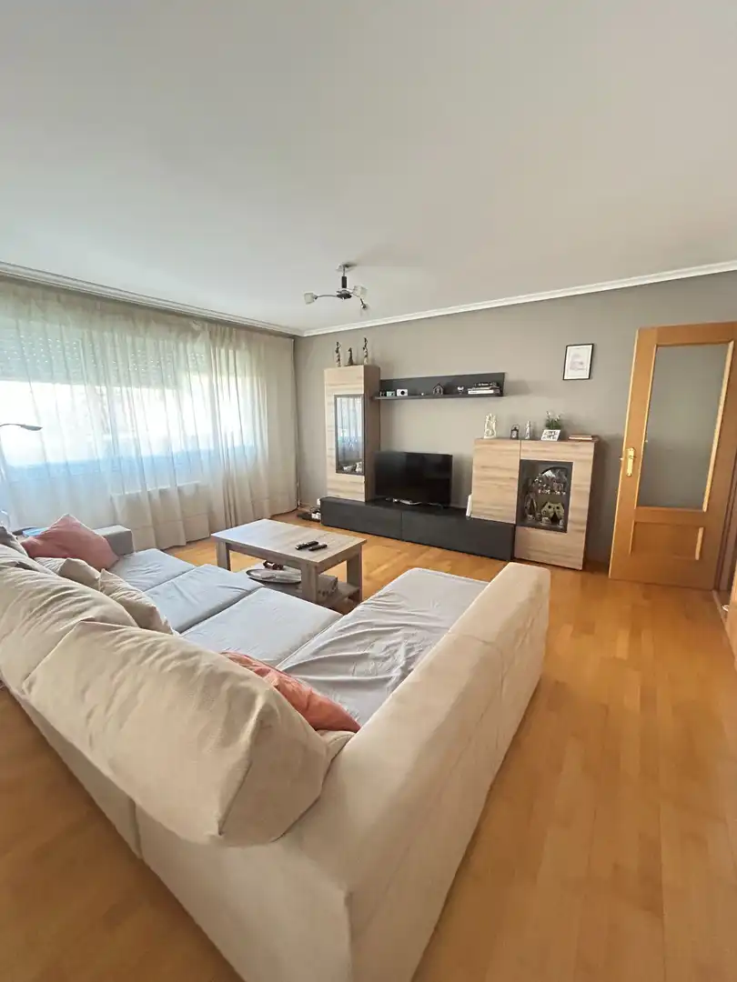 Sala de estar de Piso en venta en Laguna de Duero con Calefacción y Trastero