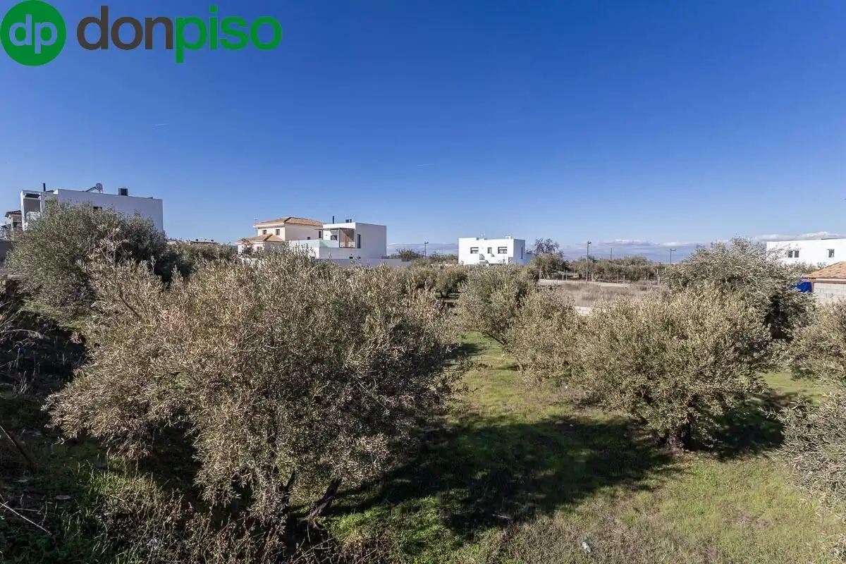 Residencial en venta en Calle Libertad, 4, La Zubia Ciudad