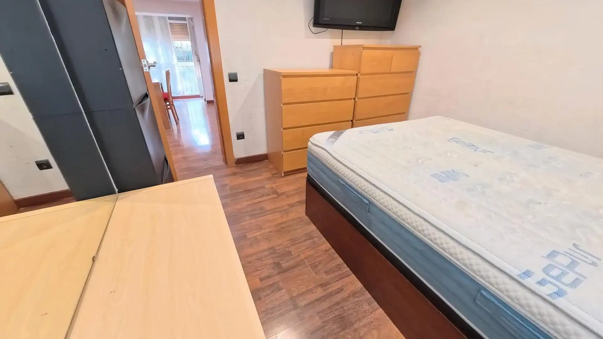 Schlafzimmer von Wohnung zum Verkauf in Barcelona mit Klimaanlage, Parkett und Möbliert