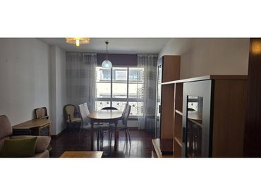 Appartement avec ascenseur à vendre à Calle Rúa Anxeriz 8