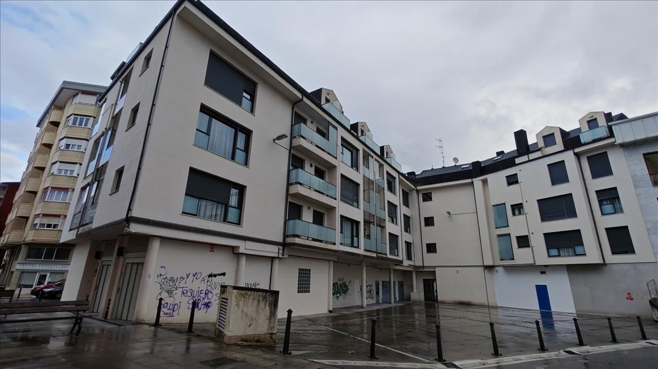 Garage for sale in JULIAN URBINA, Inmobiliaria - Barreda