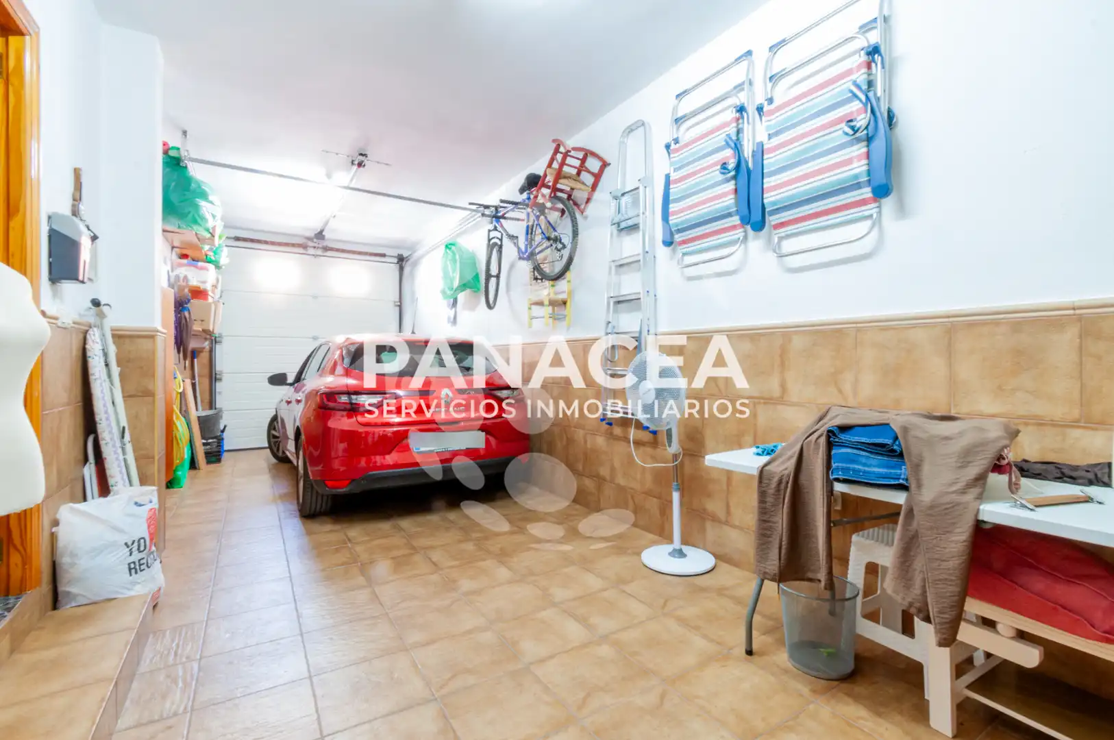 Casa adosada en venta en Vícar con Jardín privado, Terraza y Amueblado