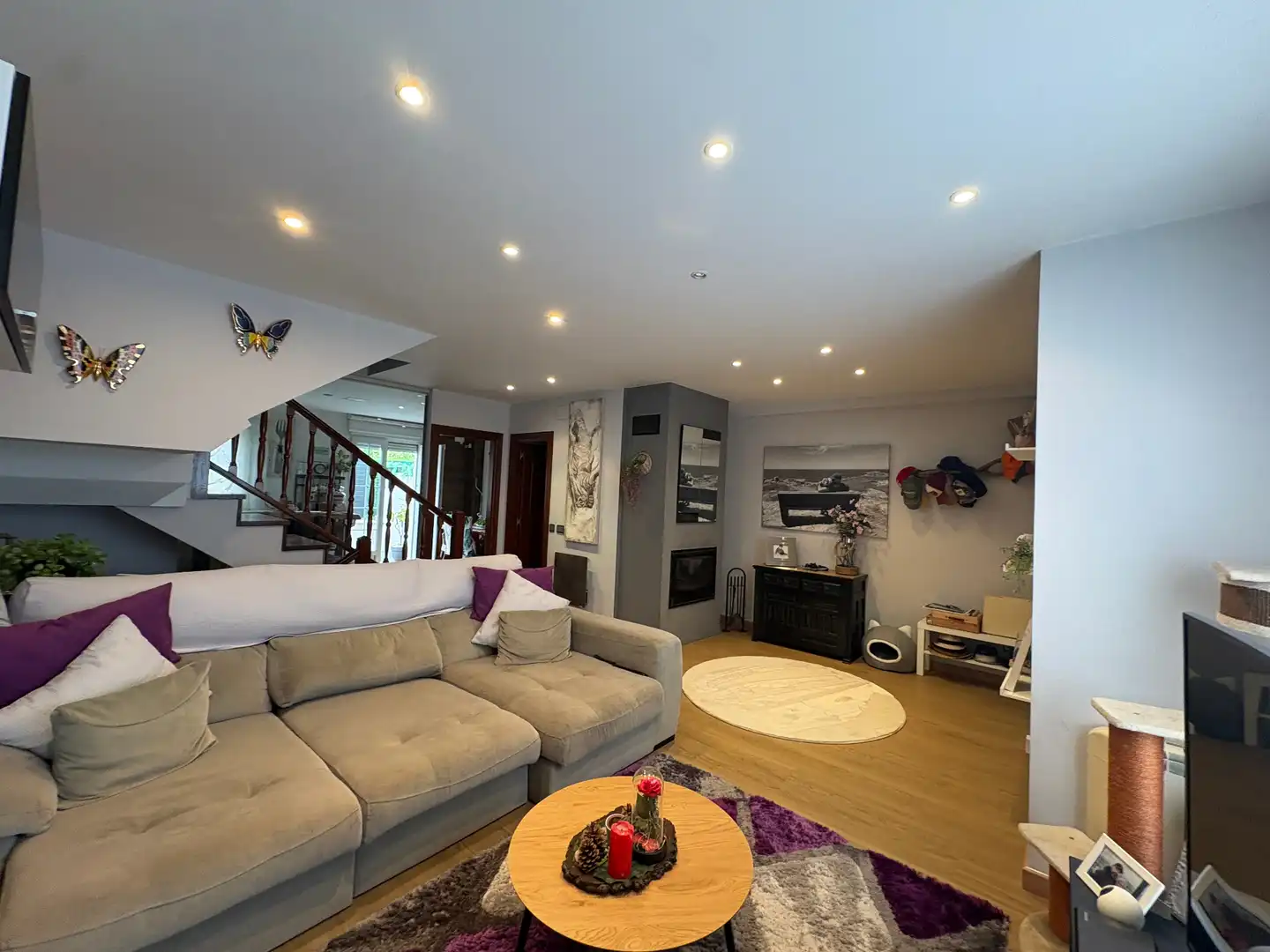 Einfamilien-Reihenhaus zum Verkauf in Carreño mit Heizung, Parkett und Terrasse