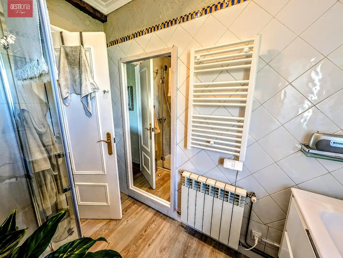 Bathroom of Apartments for sale in Marina de Cudeyo  with Heating and Terrace