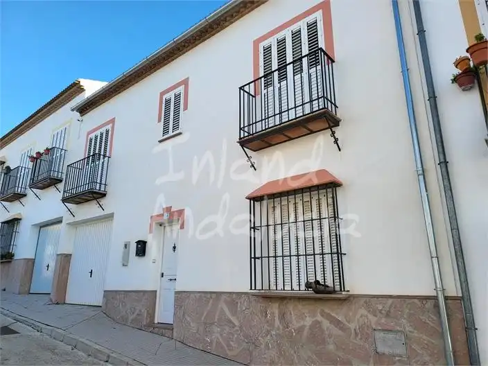 Vista exterior de Casa adosada en venta en Villanueva de la Concepción