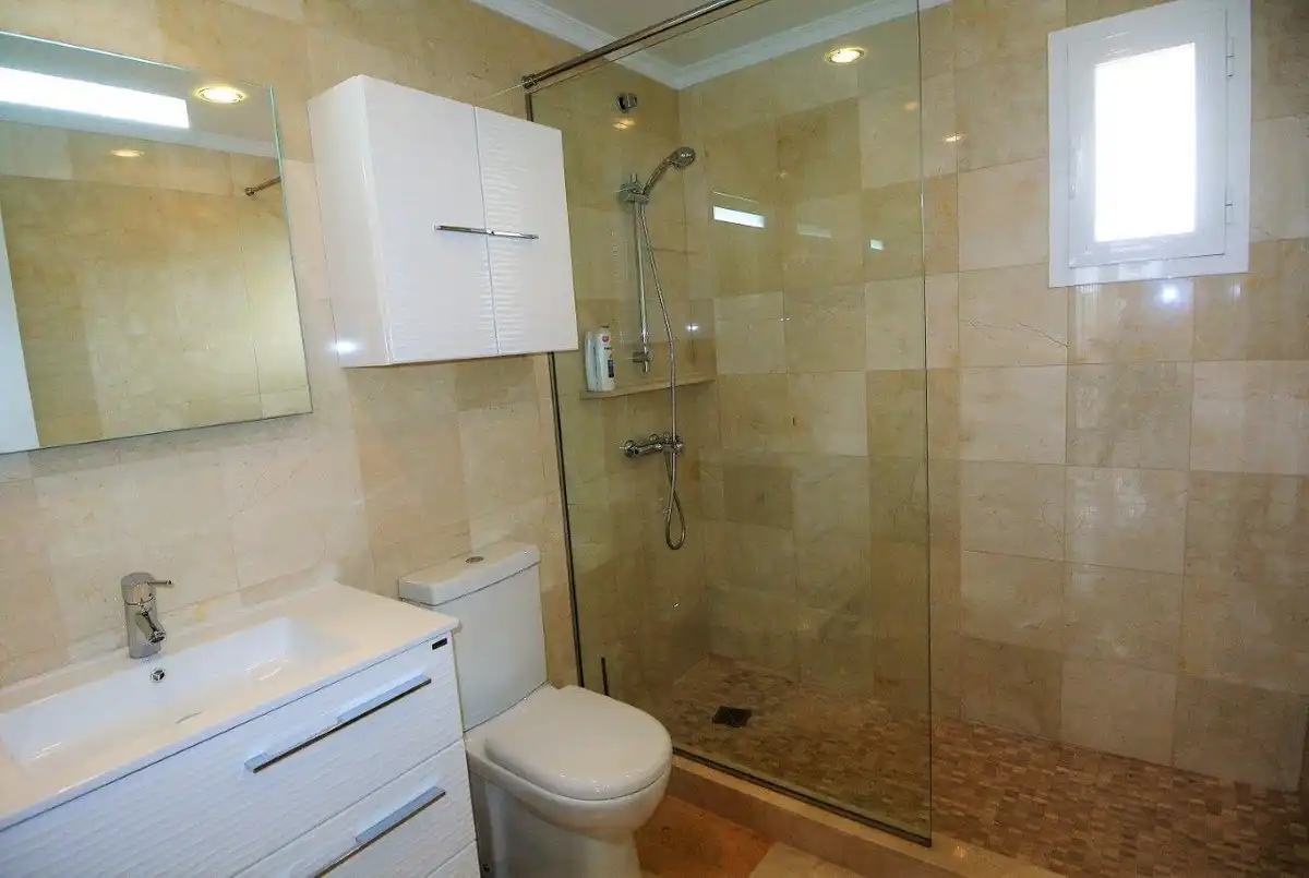 Casa a schiera con piscina in vendita a Calle de Calomela, imagen 9