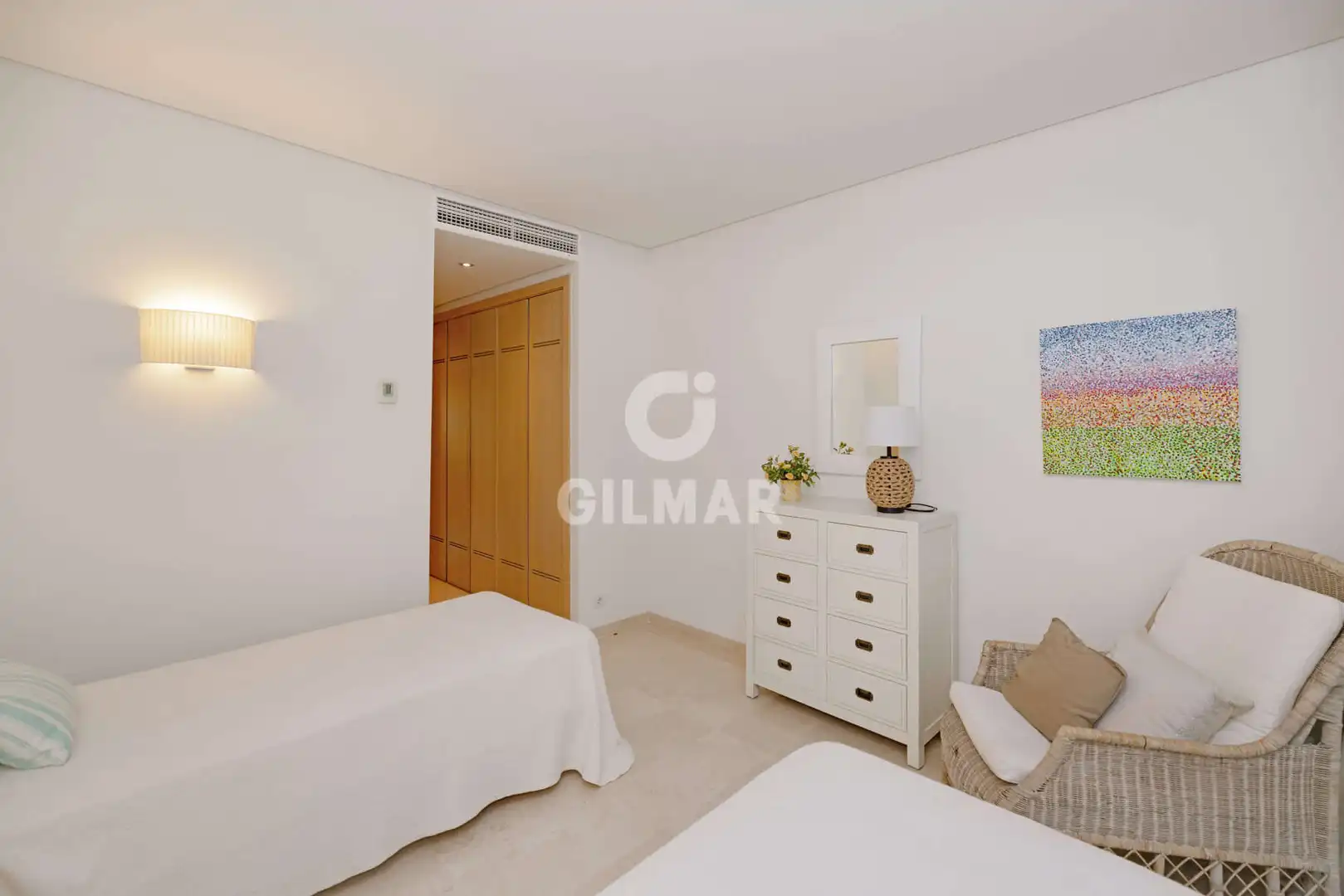 Habitación de Apartamento en venta en Sotogrande con Calefacción, Jardín privado y Trastero