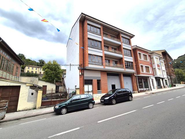 Edificio en Venta en Calle CARRETERA GENERAL, 41 en Aller