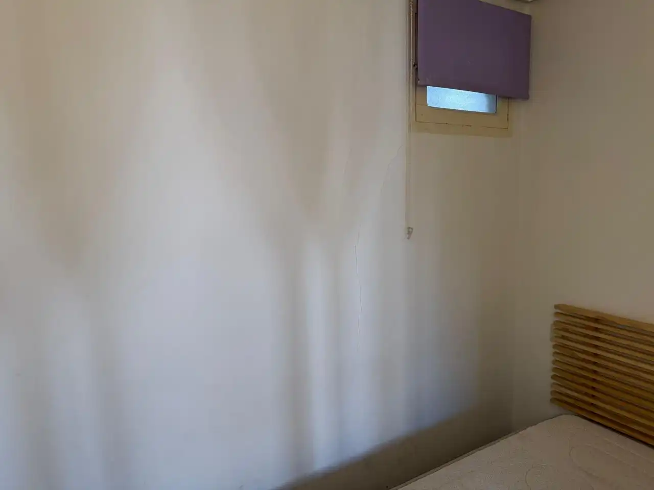 Habitación de Piso en venta en Madrid con Balcón