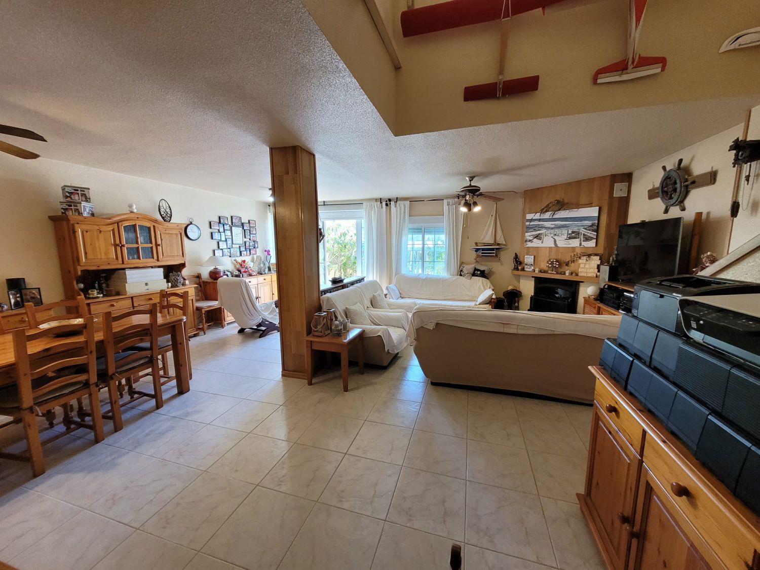 Sala d'estar de Casa o xalet en venda en Alicante / Alacant amb Aire condicionat, Calefacció i Terrassa