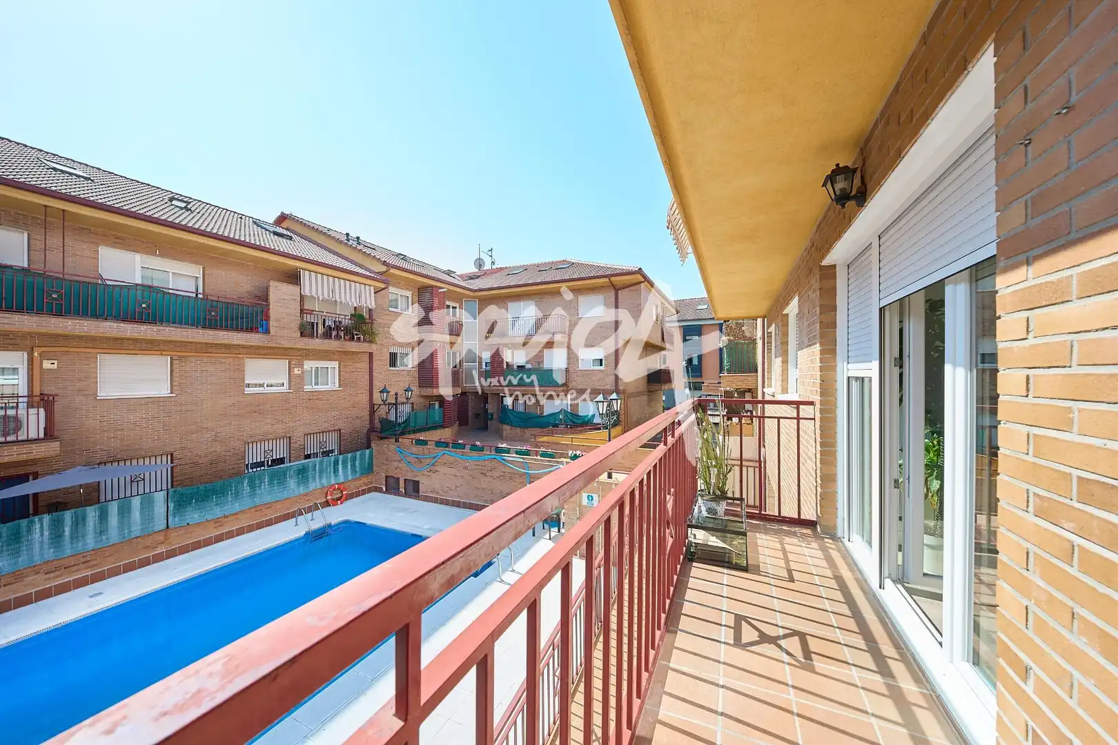 Vista exterior de Piso en venta en Galapagar con Calefacción, Terraza y Trastero