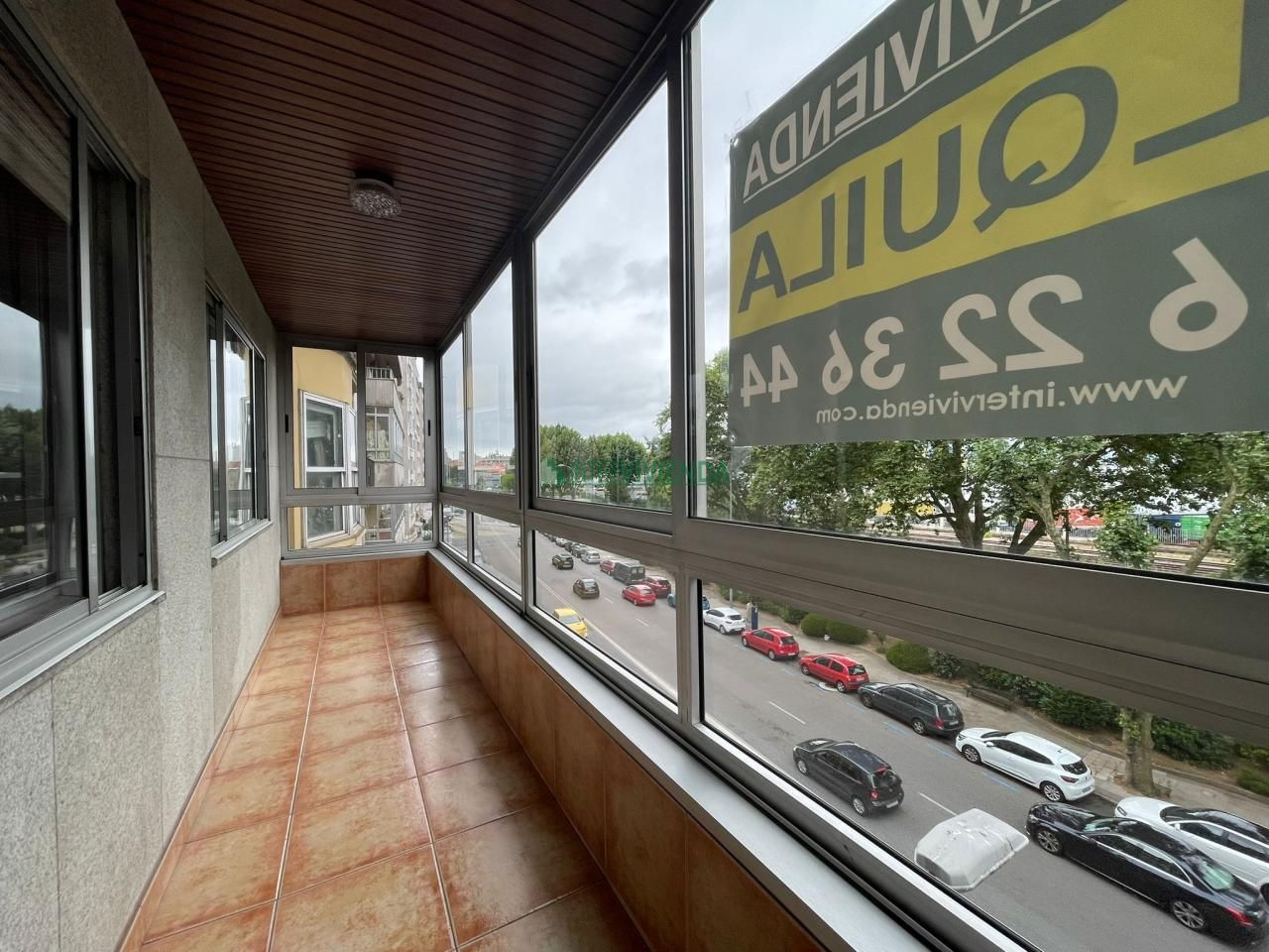 Vista exterior de Pis de lloguer en Vigo  amb Calefacció i Balcó