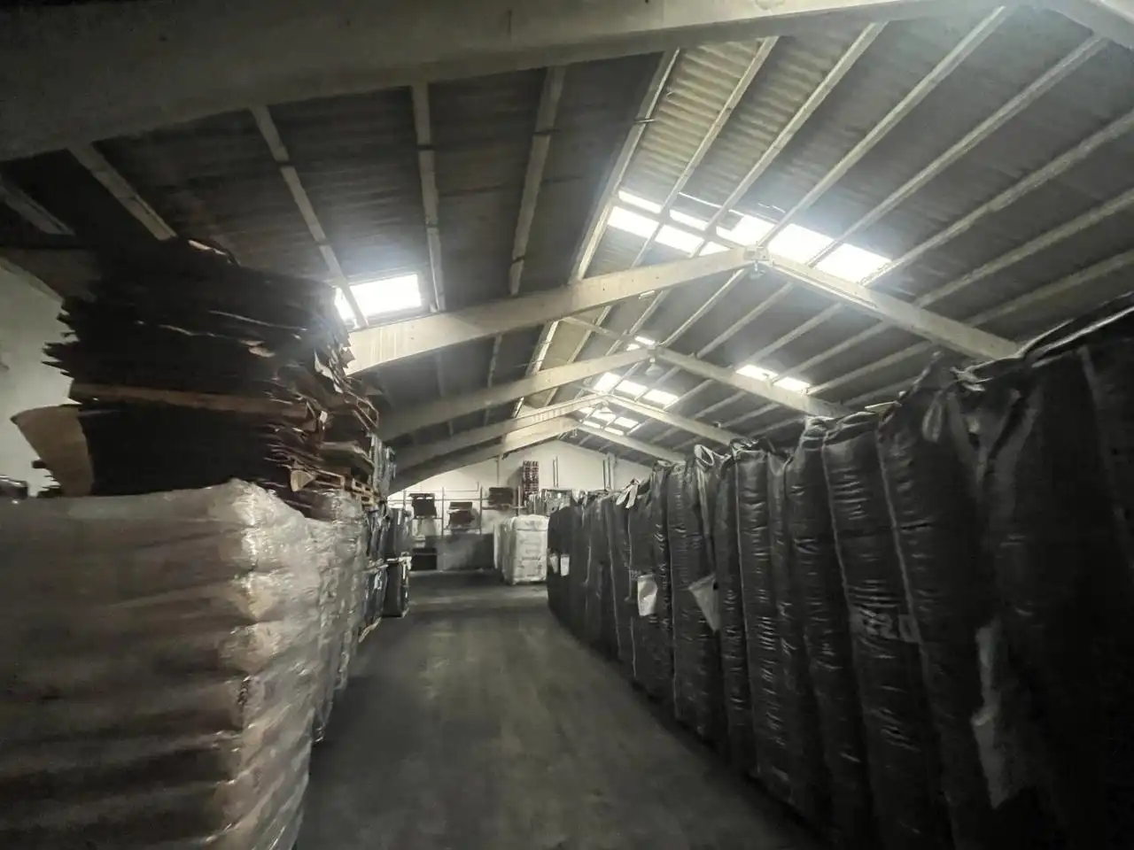 Nau industrial en venda a Carrer Can Roca, Nucli Urbà