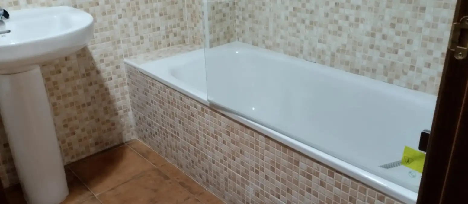 Baño de Piso en venta en Sojuela con Calefacción