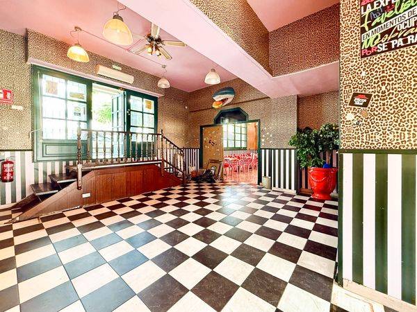 Local comercial en Alquiler en Can Feu