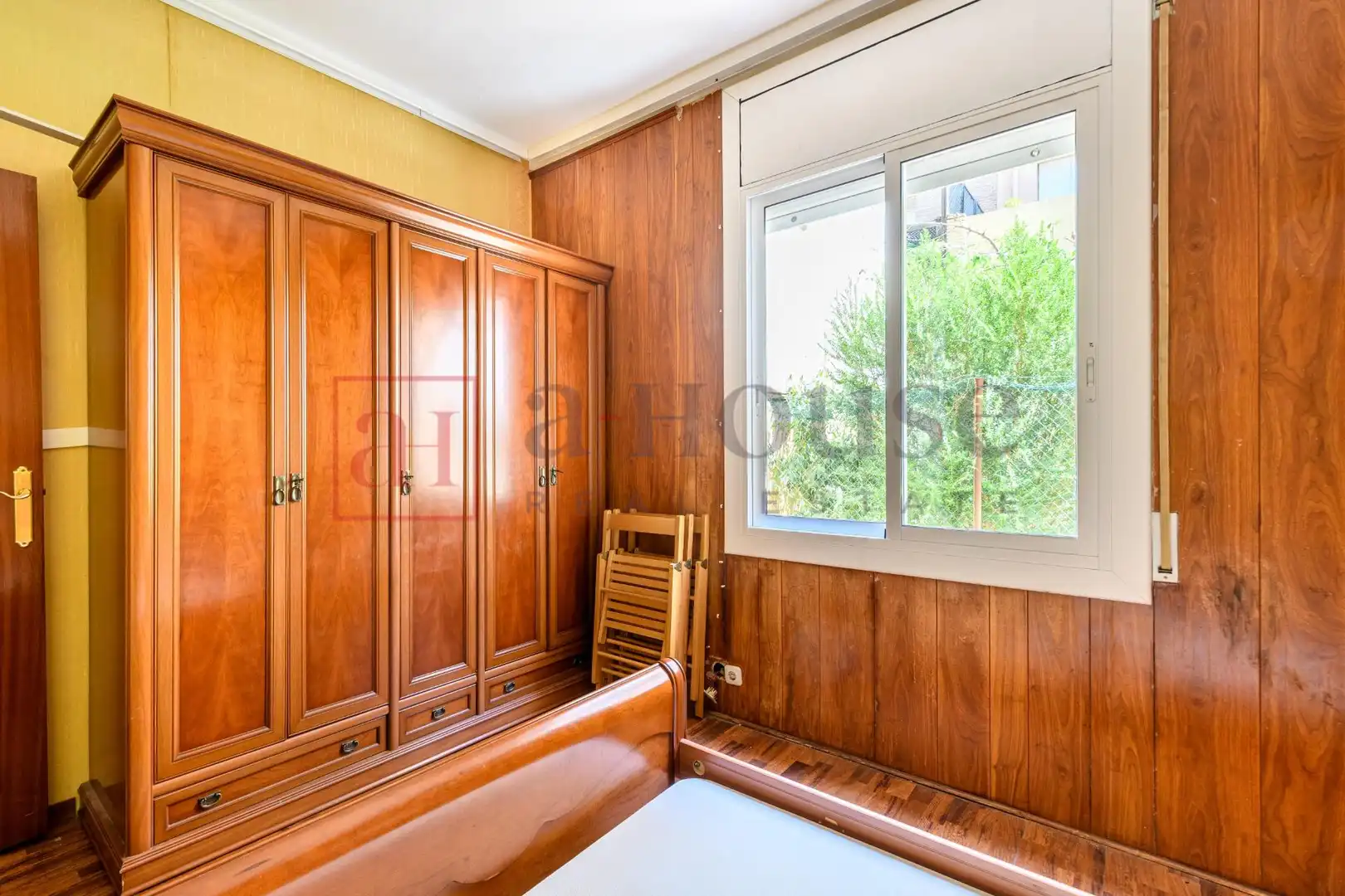 Dormitori de Pis en venda en Barcelona amb Parquet i Balcó