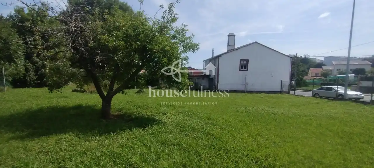 Casa o xalet en venda en Ferrol amb Calefacció, Jardí privat i Parquet