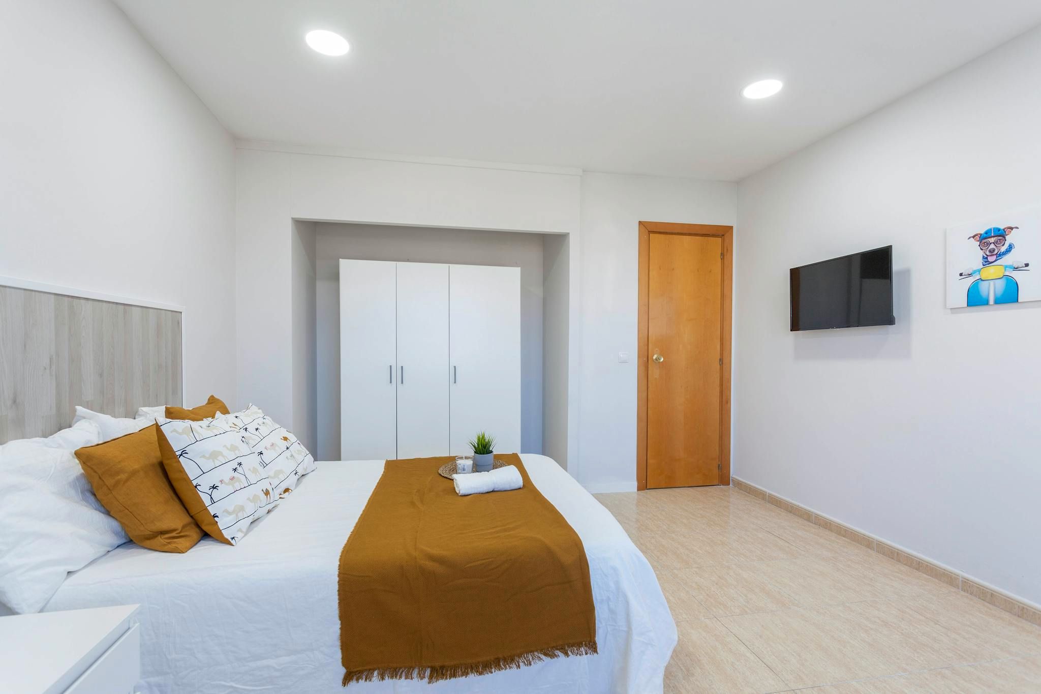 Bedroom of Flat to share in  Valencia Capital  with Furnished, Washing machine and TV