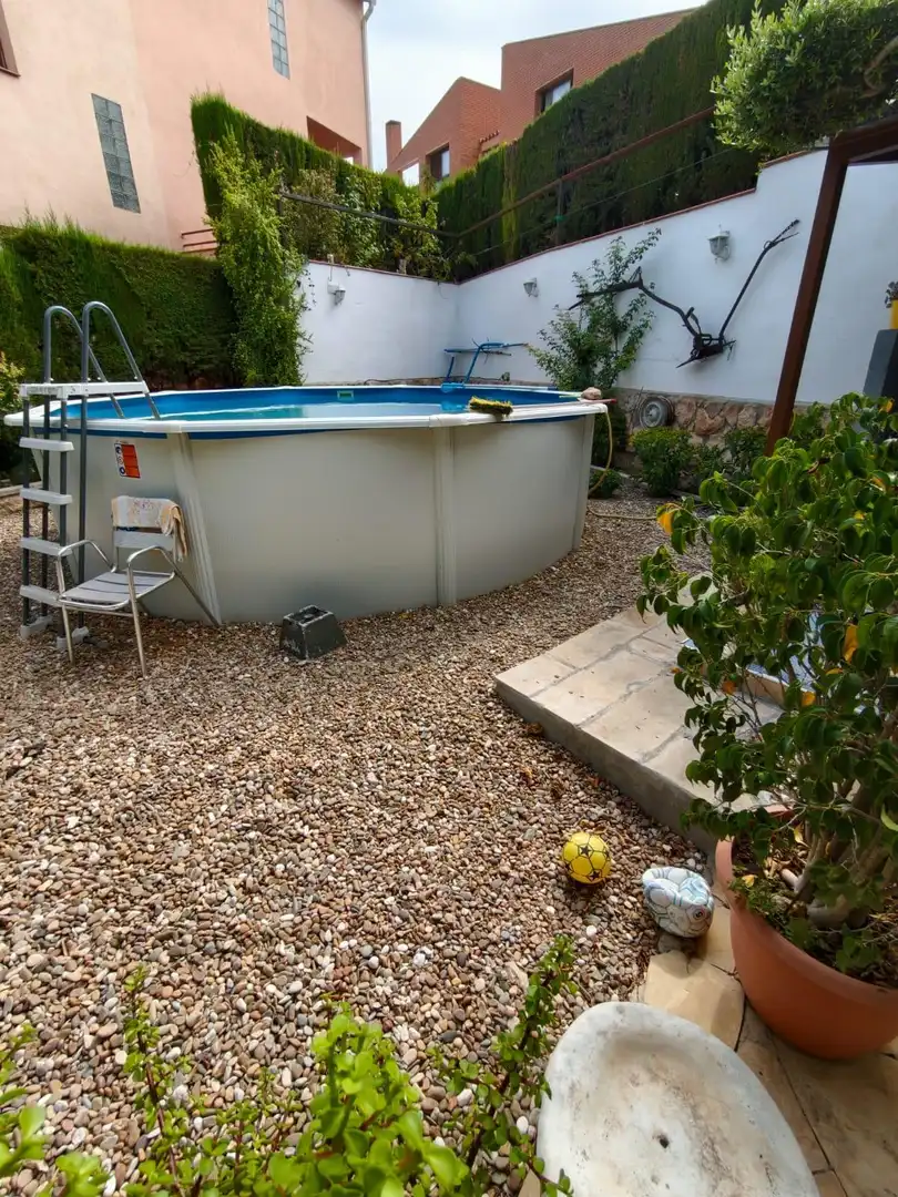 Piscina de Casa o xalet en venda en Valls amb Aire condicionat, Calefacció i Jardí privat