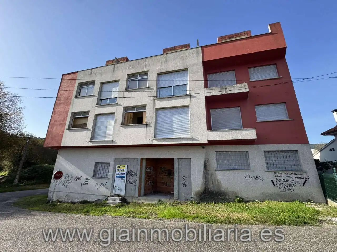 Immobili singolari in vendita a Travesia Casal-Santa Mariña 6