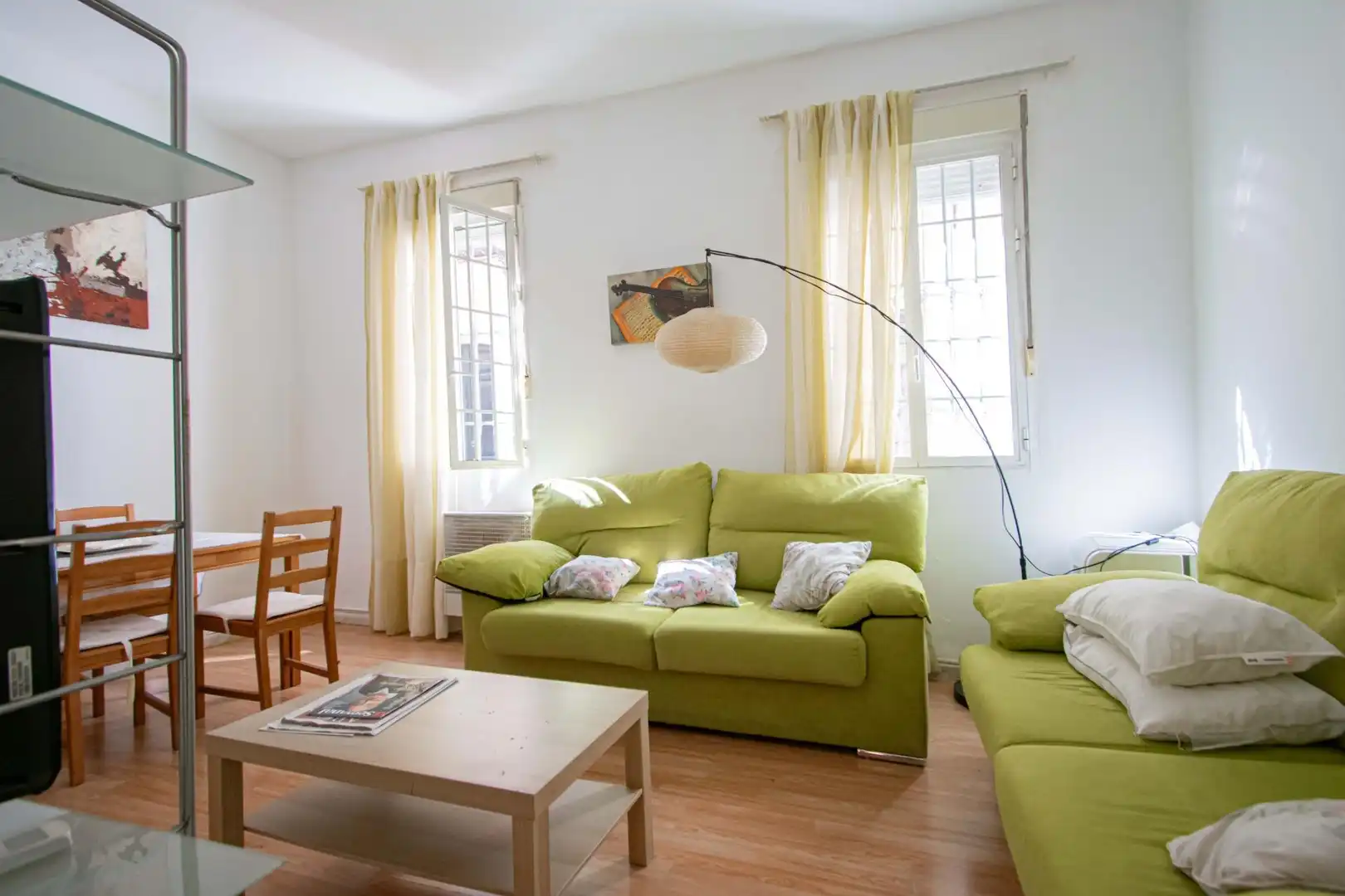 Sala d'estar de Casa o xalet en venda en Sevilla amb Aire condicionat i Terrassa